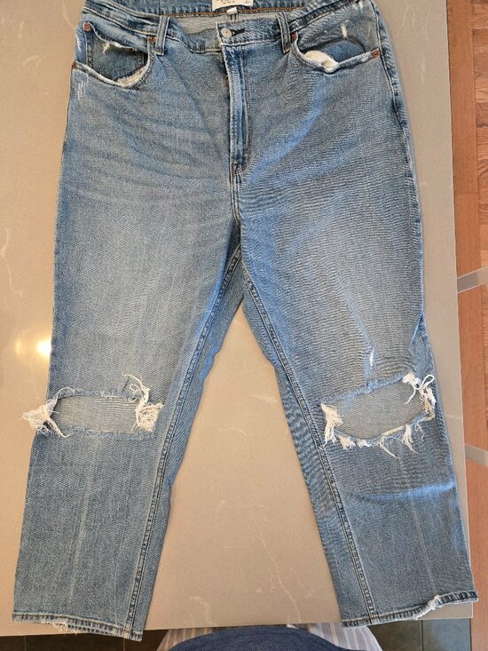 Abercrombie & Fitch Denim - Abercrombie & Fitch Curve Love Ultra High Rise Ankle Straight Jean 32/14